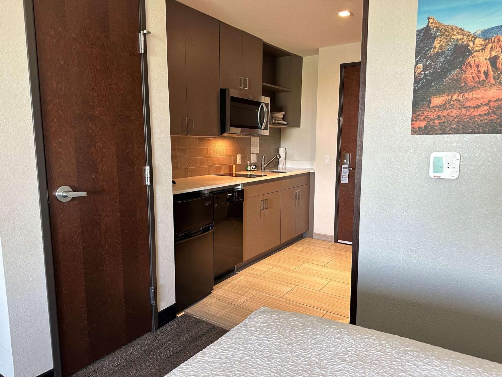 Best Western Plus Executive Residency Phoenix North Happy Valley Exterior foto
